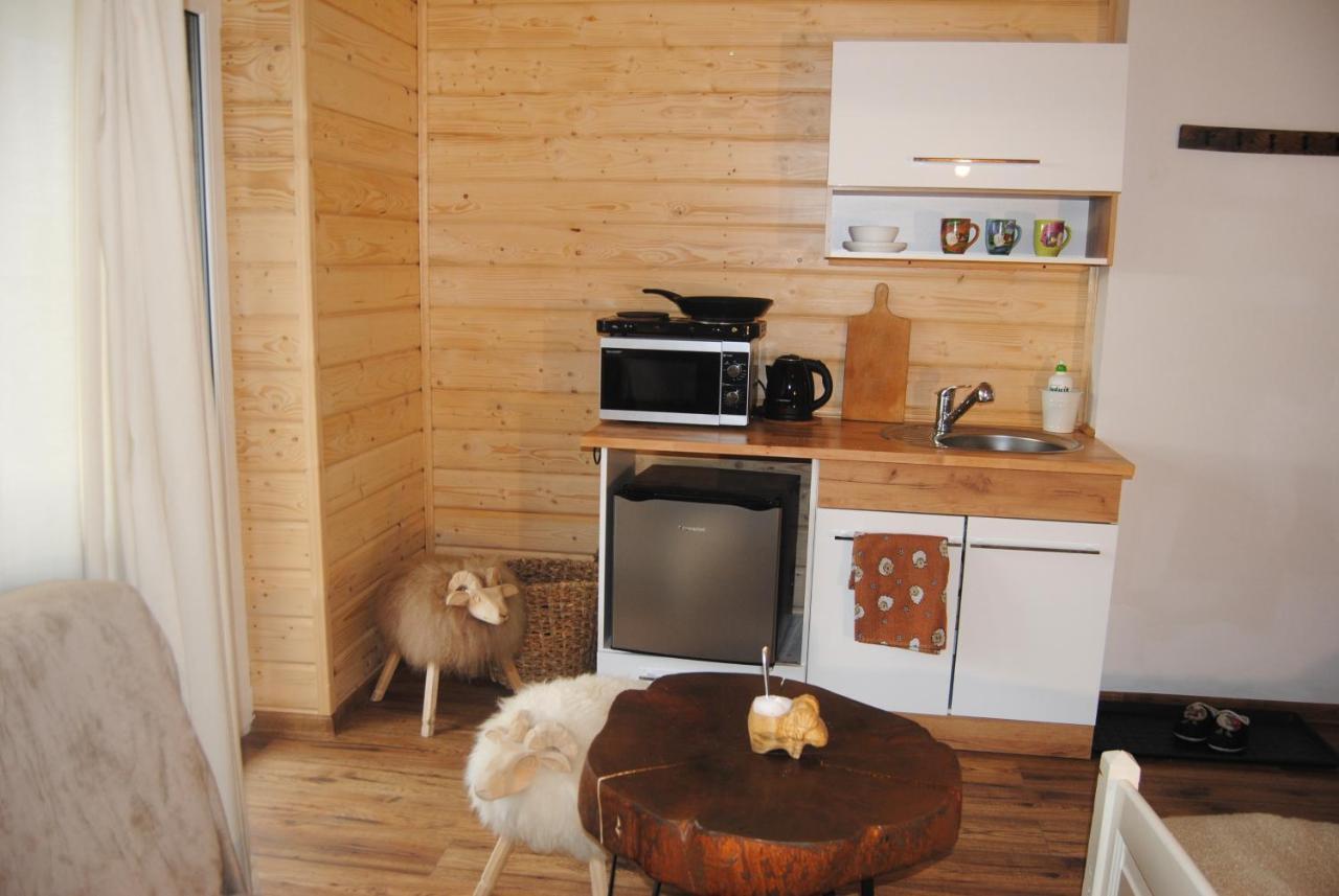Ferienwohnung Miedzy Owcami Sromowce Wyzne Exterior foto