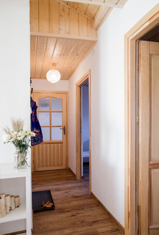 Ferienwohnung Miedzy Owcami Sromowce Wyzne Exterior foto