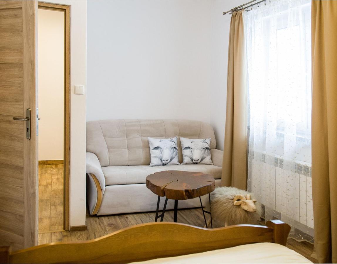 Ferienwohnung Miedzy Owcami Sromowce Wyzne Exterior foto