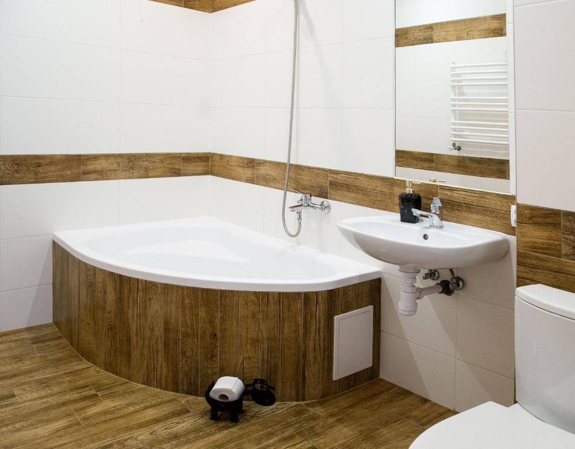 Ferienwohnung Miedzy Owcami Sromowce Wyzne Exterior foto